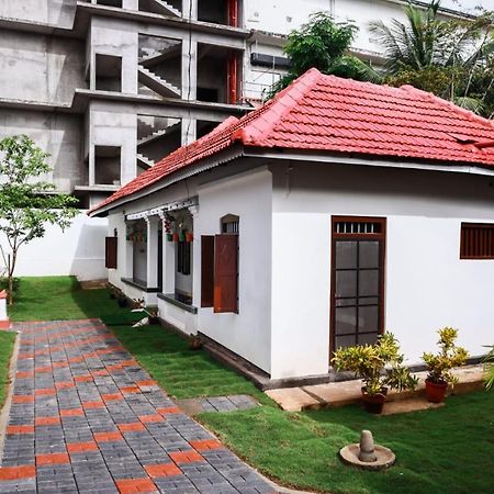 Ferienwohnung Bobbys Corner Alappuzha Exterior foto